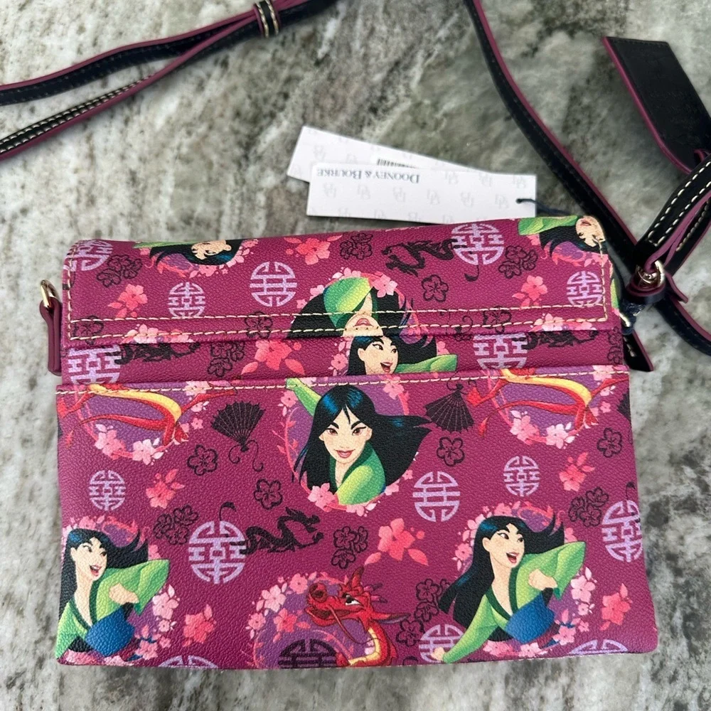 Disney Dooney & Bourke Mulan Crossbody Bag NEW rare - Picture 5 of 9